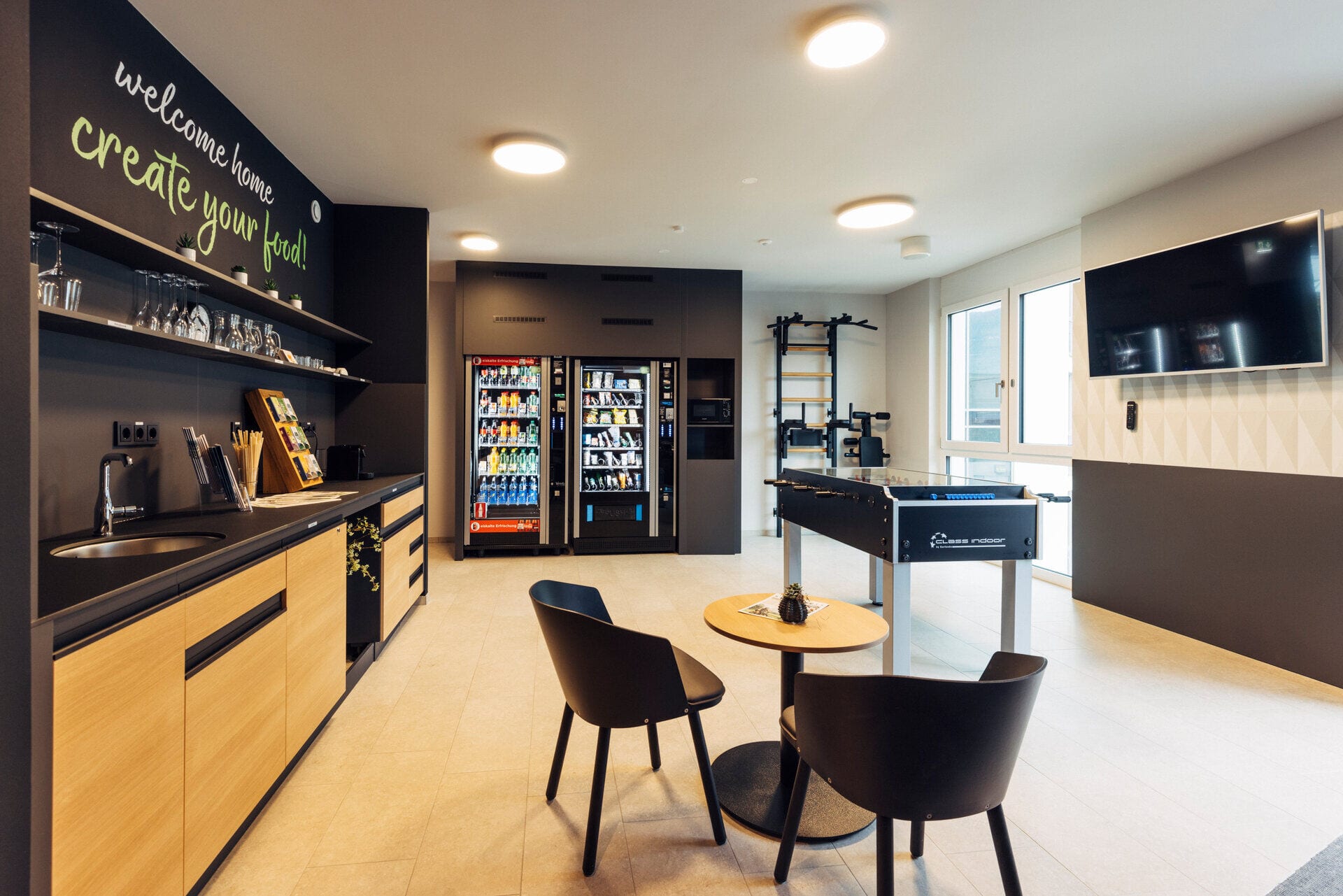 harrys_home_telfs_22_danielzangerl-_142
