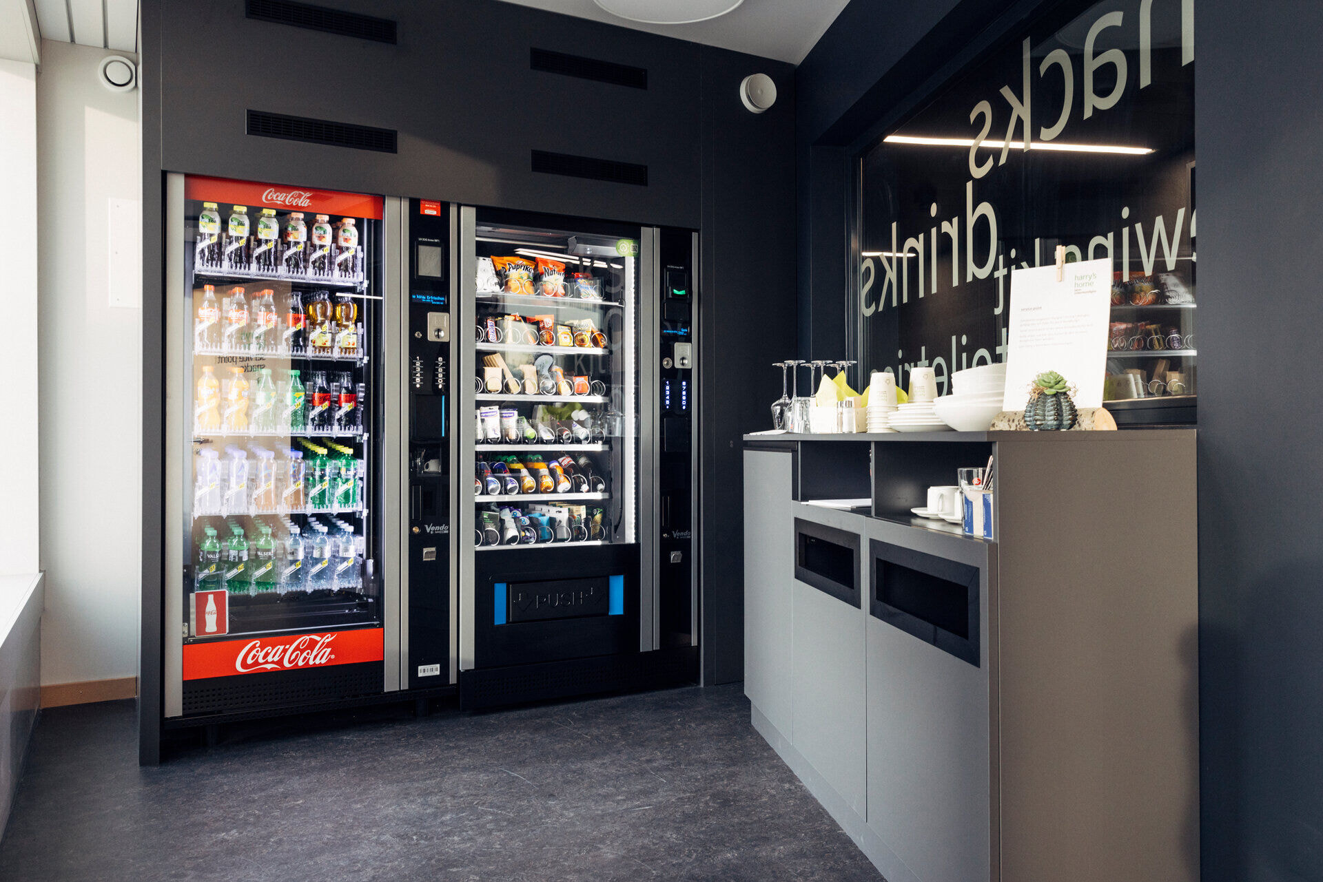 harrys_home_bern_2022_danielzangerl-_044