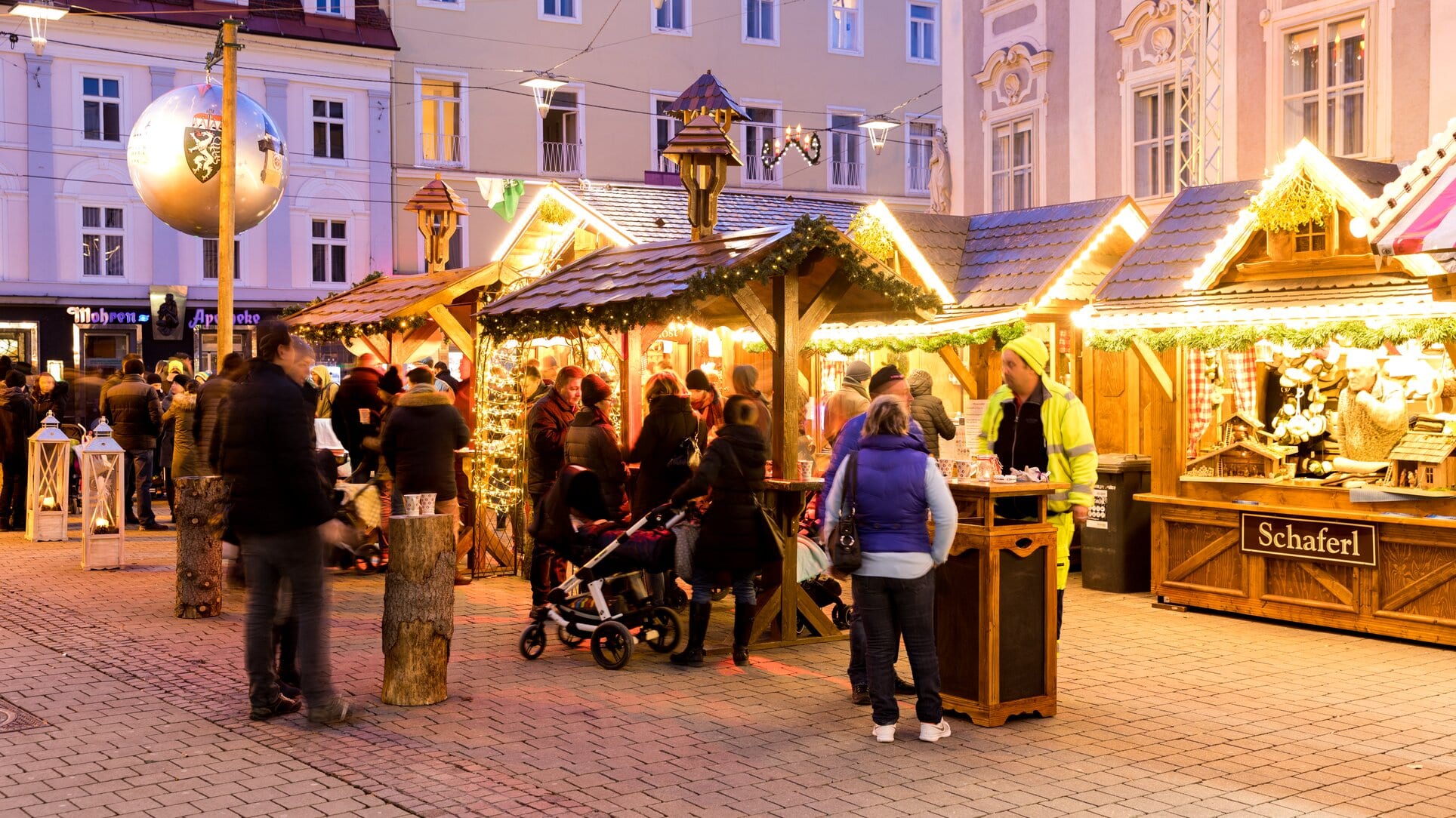 Avvento_Christkindl+mercato+a+Südtiroler+Platz+(c)+Graz+Tourismus+-+Harry+Schiffer+(4)@2x.97f0d1fa-1674540654