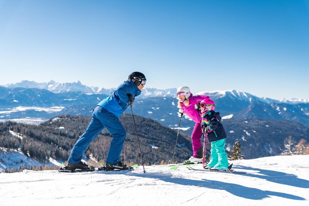 LOWRES_00000069817_Skiing-Family-Gerlitzen-Alpe-19_Region-Villach-Tourismus-GmbH_Michael-Stabentheiner